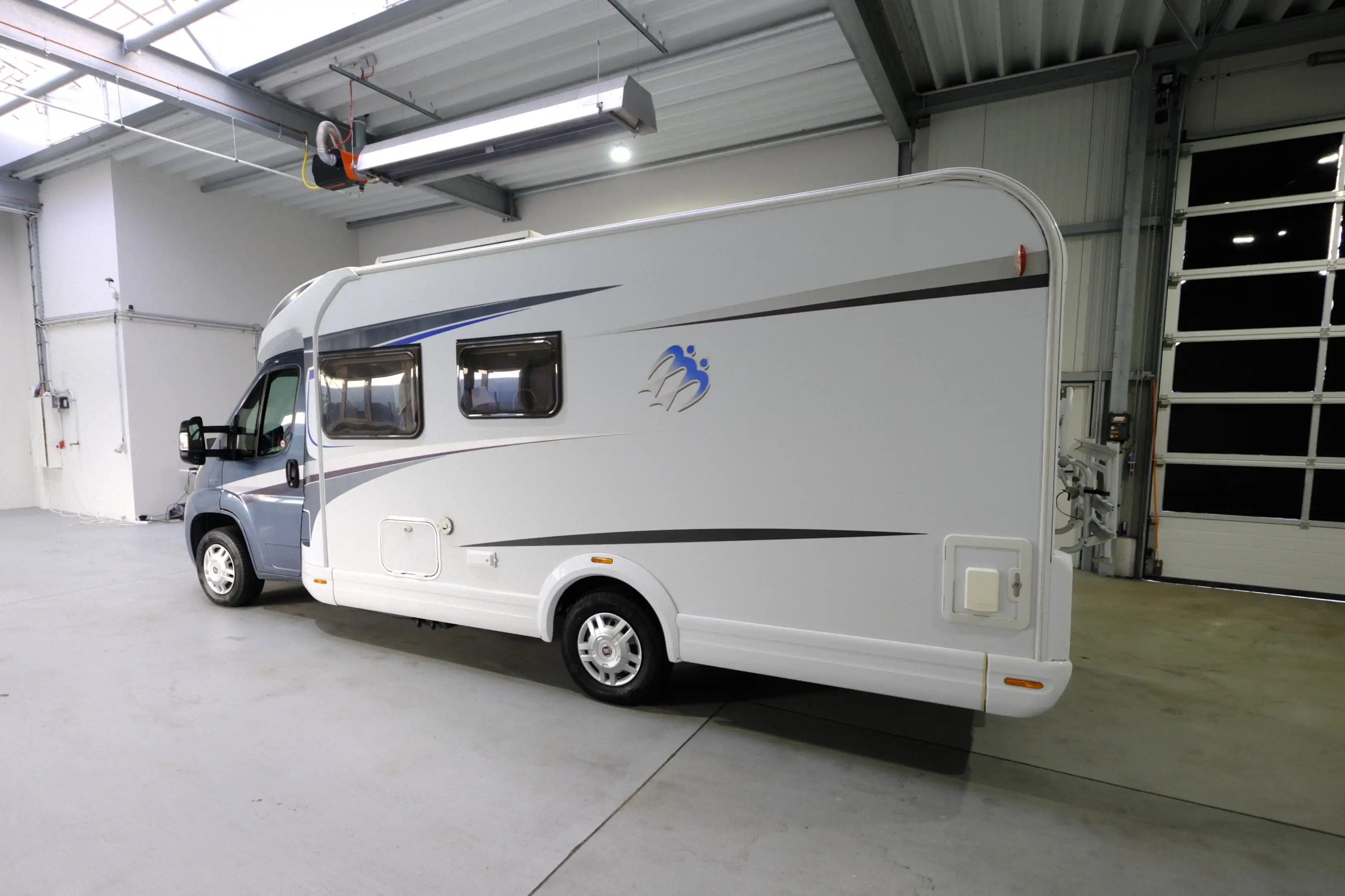 KNAUS SKY TI 650 MF